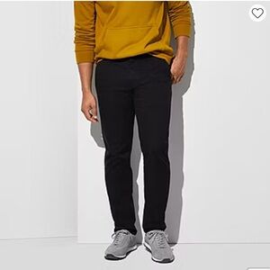 Arizona Jeans Co Mens Relaxed Taper Chino Black. Size 33wx32l